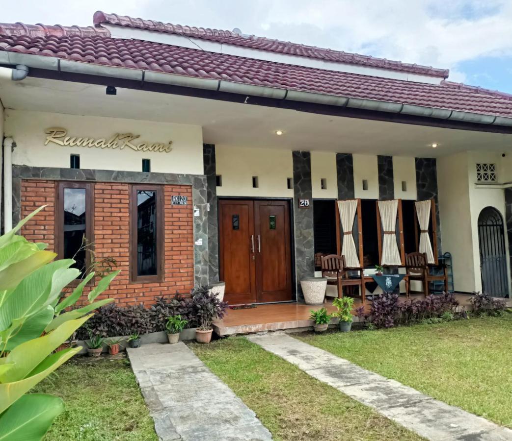 Rumah Kami Guest House Yogyakarta Exterior photo