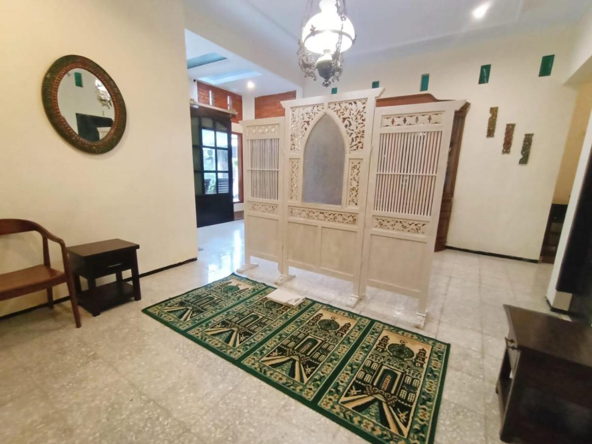 Rumah Kami Guest House Yogyakarta Exterior photo